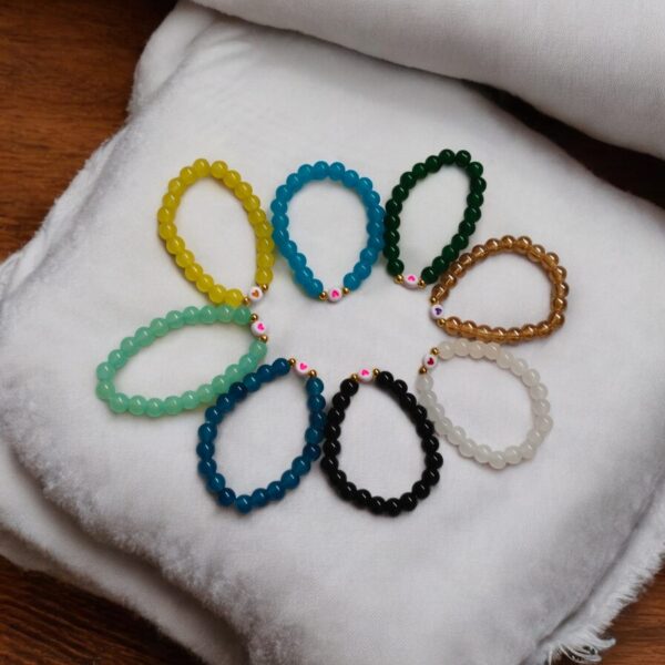 Glass Beads Bracelet with Random Charm || Simple & stylish Beads Bracelet for girls || Handmade Jewellery for girls